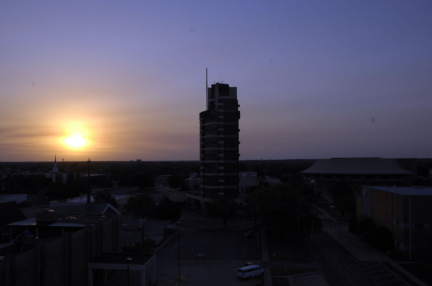LR Price Tower a Sunrise 005.jpg